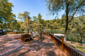 Riverfront Retreat with Fire Pit Fish and Hike!